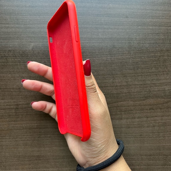 iPhone XS Max Silicone Case - Picture 3 of 4